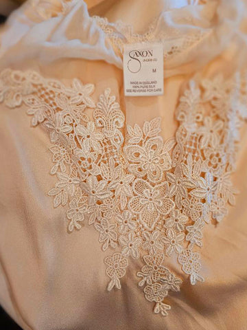 VINTAGE SAXON SILK & CHIFFON NIGHTGOWN FROM ENGLAND - IVORY  HUGE LACE APPLIQUÉ  BIAS SKIRT