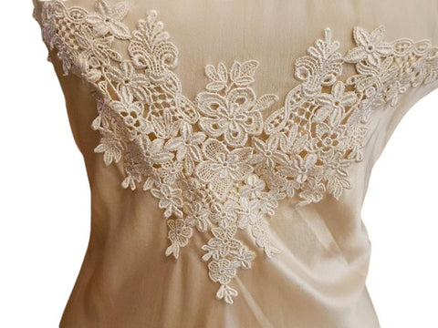 VINTAGE SAXON SILK & CHIFFON NIGHTGOWN FROM ENGLAND - IVORY  HUGE LACE APPLIQUÉ  BIAS SKIRT