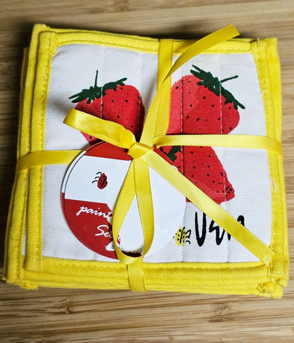 NEW - VERA NEUMANN LICENSED 8 PIECE PADDED REVERSIBLE FRUIT COASTERS WITH  LADY BUG
