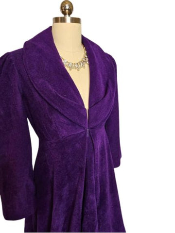 *  VINTAGE GLAMOROUS GOTHIC LOOK VANITY FAIR VELOUR ZIP UP ROBE IN REGAL PURPLE  MEDIUM - MAYBE SMALL  MADE IN THE USA