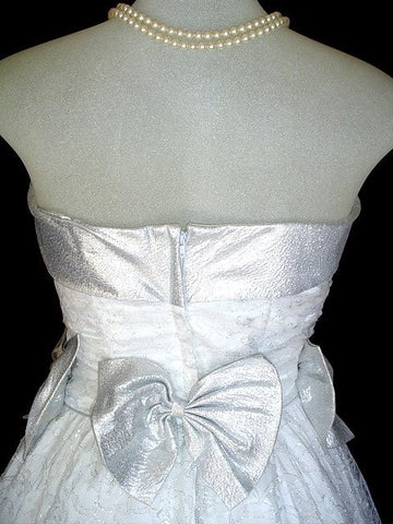 *VINTAGE FAIRY PRINCESS SPARKLING SILVER DIAMOND TULLE FORMAL PROM GOWN / EVENING GOWN WITH A GRAND SWEEP OF 14 FEET