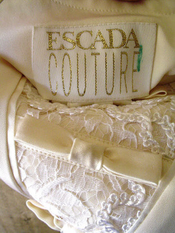 *GORGEOUS VINTAGE 1980'S ESCADA COUTURE COLLECTION IVORY LACE & SILK SATIN IVORY DRESS - PERFECT FOR AN INFORMAL WEDDING OR SPECIAL OCCASION