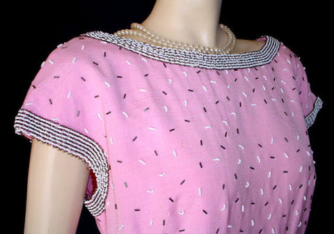 *VINTAGE '50s GENE SHELLY PINK & BLACK BEADED RAYON DRESS - MADE IN HONG KONG