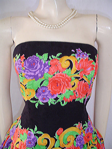 *VINTAGE A. J. BARI CORAL & PURPLE ROSES STRAPLESS PARTY DRESS WITH ATTACHED CRINOLINE - SIZE 10