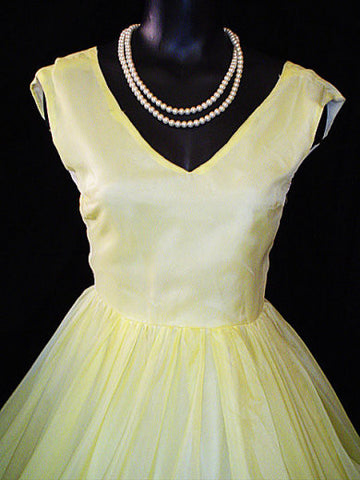 *VINTAGE '50s SOUTHERN BELLE GRAND SWEEP PROM DRESS WITH METAL ZIPPER  - OVER 42 FEET CIRCUMFERENCE!