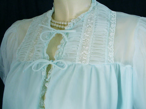 VINTAGE SNOWDEN BLUE PLEATED LACE RUFFLE BED JACKET - SIZE MEDIUM