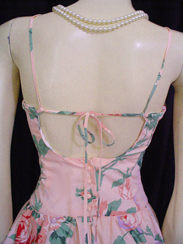 VINTAGE SUNSHINE STARSHINE NEARLY STRAPLESS PARTY DRESS WITH A GREAT LACED BACK IN CHINA ROSE