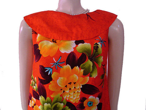 *VINTAGE '50s / '60s HAWAIIAN HIBISCUS DRESS WITH HUGE COLLAR & BOW - GORGEOUS PRINT