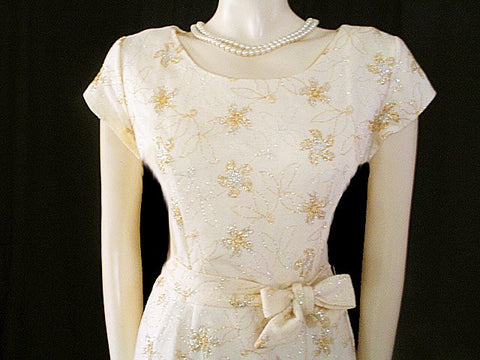 VINTAGE  WINTER WHITE COCKTAIL DRESS ADORNED WITH SPARKING METALLIC GOLD & SILVER & METAL ZIPPER  - PERFECT FOR HOLIDAY PARTIES