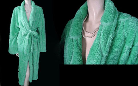 *BEAUTIFUL FOREIGN DESIGNER SOFT PLUSH CHENILLE-LIKE OR PLUSH WRAP-STYLE ROBE IN MING JADE - SIZE XL / EXTRA LARGE