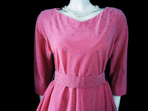 *FROM MY OWN PERSONAL VINTAGE COLLECTION - VINTAGE ‘50s “PERFECT NEGLIGEE” / DRESSING GOWN WITH METAL ZIPPER & ABLAZE WITH PRONG-SET SPARKLING PINK RHINESTONES