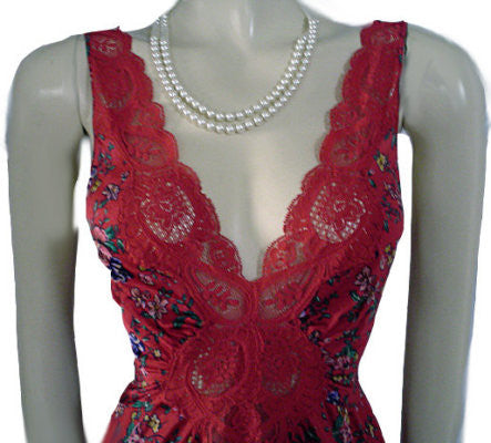 *RARE VINTAGE FLORAL OLGA SPANDEX LACE NIGHTGOWN IN RED DELICIOUS