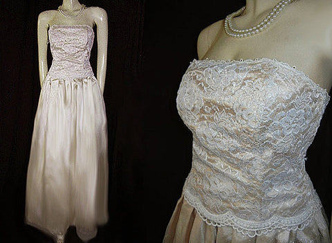 *VINTAGE BARI JAY LACE, APPLIQUE & ORGANZA STRAPLESS EVENING GOWN IN CHAMPAGNE