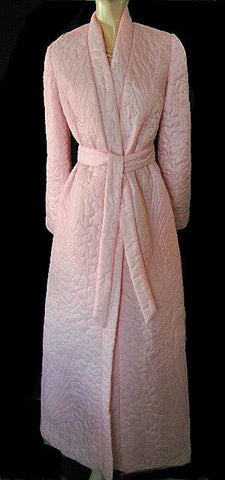 *BEAUTIFUL LUXURIOUS VINTAGE I. MAGNIN SILKY QUILTED ROBE MADE IN HONG KONG IN ROSE PETAL - PETITE / SMALL