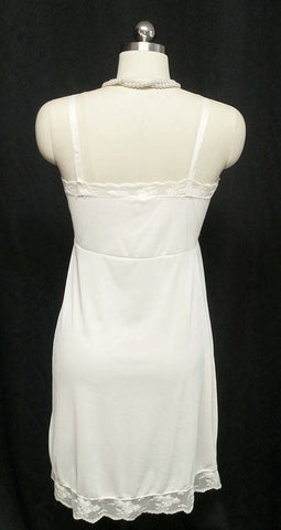 *VINTAGE '60s ARISTOCRAFT BY SUPERIOR SLIP DRIPPING WITH LACE AND SATIN BOW APPLIQUE