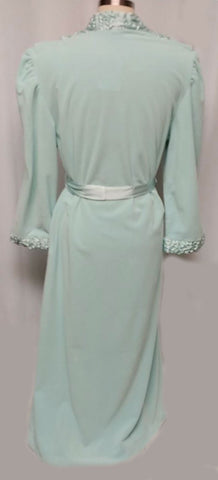*NEW WITH TAG - VINTAGE MADE IN ITALY 1980s SATIN & VELOUR WRAP ROBE IN AQUAMARINE - EXTRA LARGE - WOULD MAKE A WONDERFUL BIRTHDAY OR CHRISTMAS PRESENT!