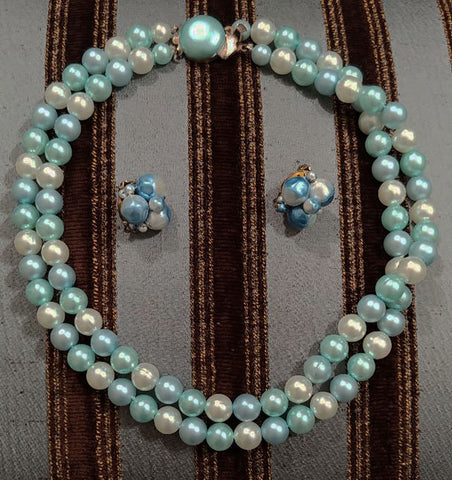 VINTAGE 1950s / 1960s AQUA, BABY BLUE & WHITE FAUX PEARL NECKLACE HONG KONG WITH BLUE PEARL CLIP EARRINGS JAPAN