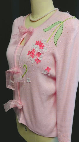 *BEAUTIFUL VINTAGE BOBBIE BELL PINK SWEATER ADORNED WITH 3-D FLOWERS, SEQUINS & BEADS
