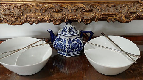 NEW OLD STOCK - (2) HUGE CRATE & BARREL PORCELAIN DIVIDED ANGLED NOODLE BOWLS - SOUP BOWLS - SALAD BOWLS - ONE DISH DINNERS - PERFECT FOR CHINESE, THAI, JAPANESE AND AMERICAN FOOD - SET OF 2 BOWLS