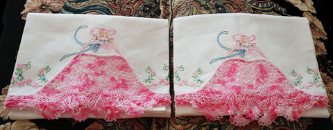 *GORGEOUS VINTAGE HEIRLOOM CROCHETED & EMBROIDERED BY HAND SOUTHERN BELLE PILLOW CASES IN DESIRABLE PINK SHADES - 1 PAIR - RARELY USED