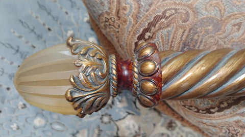 * DESIGNER DECORATIVE TWISTED DRAPERY ROD POLE WITH GORGEOUS FINIALS - STUNNING DECORATING ACCENT