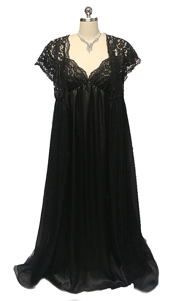 SOPHISTICATED VINTAGE DONNA RICHARD LACE & SATIN PEIGNOIR & NIGHTGOWN –  Vintage Clothing & Fashions