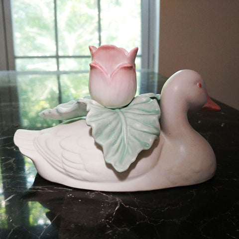 VINTAGE '80s FITZ & FLOYD PORCELAIN WHITE DUCK CANDLE HOLDERS WITH PINK & GREEN TULIPS & LEAVES