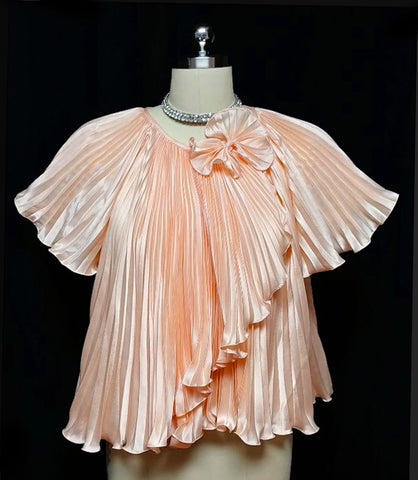 *EXQUISITE VINTAGE' 60s / '70s GEORGETTE TRABOLSI PLEATED BED JACKET WITH BOW IN PEACH BLOSSOM