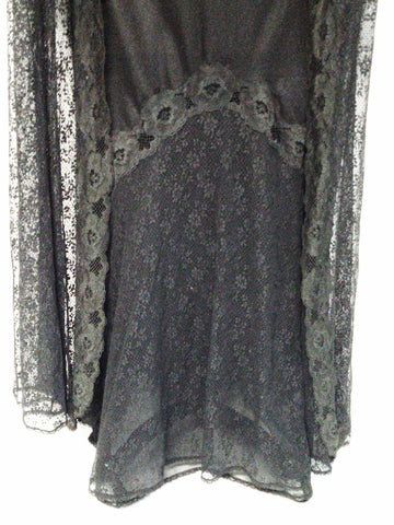 *VINTAGE SOPHISTICATED '70s GLYDONS BLACK LACE PEIGNOIR & NIGHTGOWN SET
