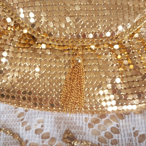 * VINTAGE GOLD MESH EVENING PURSE WITH CHAIN TASSEL - JUST BEAUTIFUL!