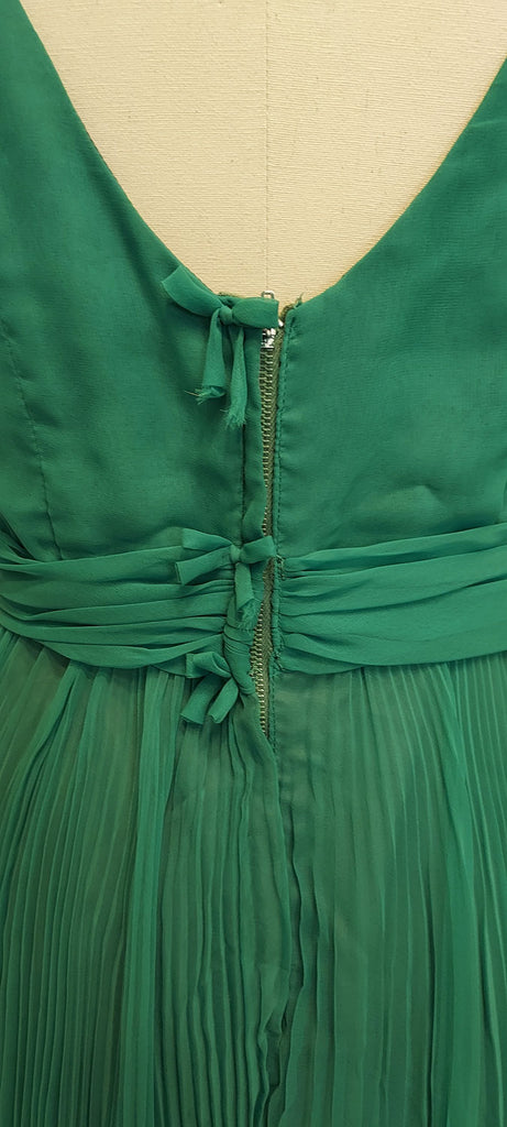 VINTAGE '50s / '60s PLEATED PARTY DRESS WITH CUMMERBUND IN EMERALD GR Vintage Clothing & Fashions | Midnight Glamour VINTAGE '50s / '60s PLEATED PARTY DRESS WITH CUMMERBUND IN EMERALD GR Vintage Clothing & Fashions | Midnight Glamour
