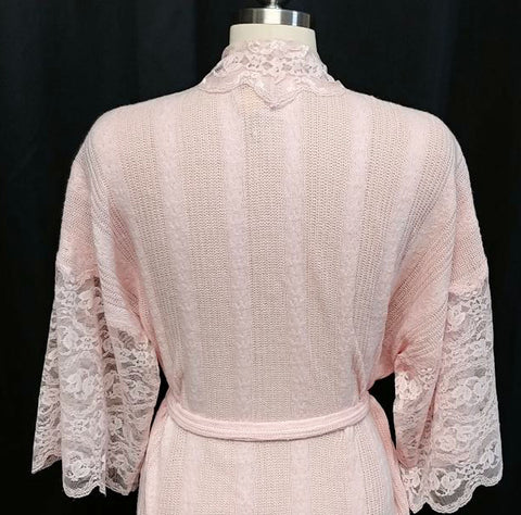 *NEW WITH TAG - EXQUISITE VINTAGE FANCY LACE GILLIGAN O'MALLEY SWEATER ROBE IN VICTORIAN PINK - WOULD MAKE A WONDERFUL CHRISTMAS  OR BIRTHDAY GIFT