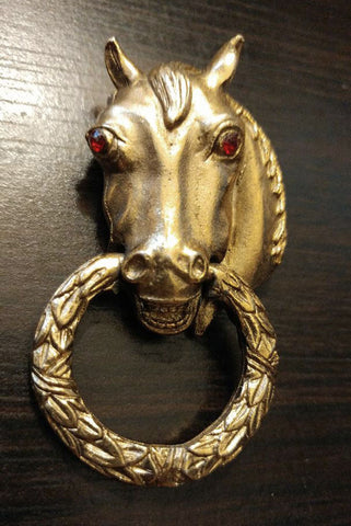*VINTAGE HORSE'S HEAD WITH WREATH PIN / BROOCH WITH RED RHINESTONE EYES