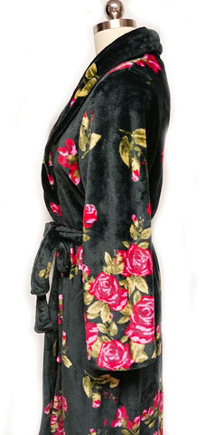 SOLD  -  *BEAUTIFUL NOIRE JASMINE ROSE PLUSH ROBE ADORNED WITH RED ROSES