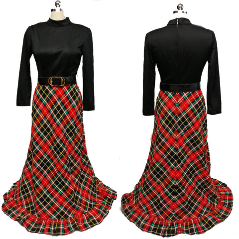 *VINTAGE KELLY ARDEN RED AND BLACK PLAID HOSTESS DRESS / DRESSING GOWN WITH A GRAND SWEEP - PERFECT FOR CHRISTMAS ENTERTAINING OR WHEN OPENING PRESENTS