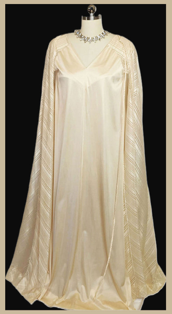 *  VINTAGE LE VOYS SOFT GOLD SHEER STRIPED PEIGNOIR AND NIGHTGOWN SET IN 18 KARAT GOLD