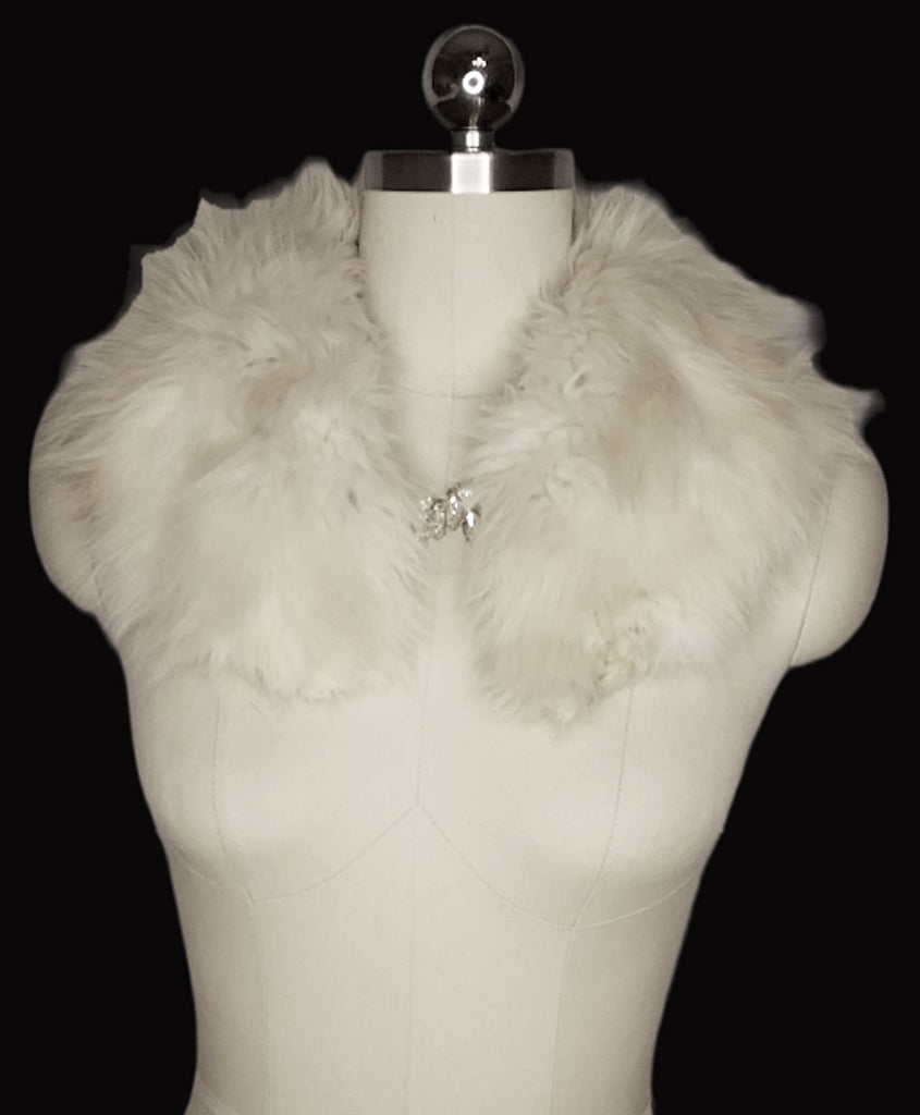 *  VINTAGE LONG HAIR IVORY FUR COLLAR FOR COAT OR SWEATER