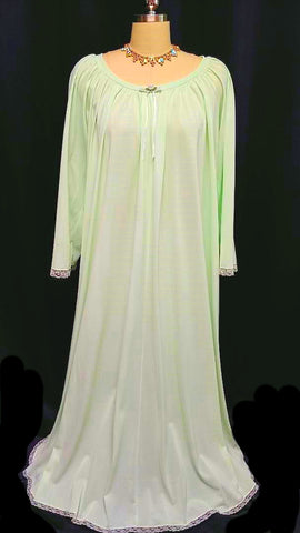 *VINTAGE MISS ELAINE GRAND SWEEP NIGHTGOWN IN KEY LIME