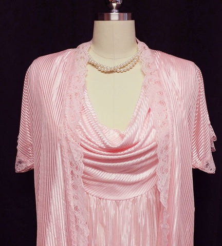 *VINTAGE NITE IMAGES LACE PEIGNOIR  & COWL NECKLINE NIGHTGOWN IN PINK MARSHMALLOW