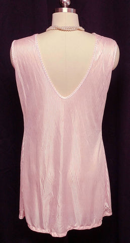 *VINTAGE NITE IMAGES LACE PEIGNOIR  & COWL NECKLINE NIGHTGOWN IN PINK MARSHMALLOW