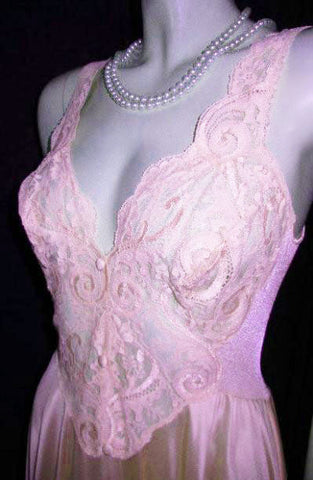 *GORGEOUS EXTRA LARGE - X L - VINTAGE RARE STYLE OLGA ALL LACE 3-BUTTON BODICE SPANDEX NIGHTGOWN IN SUGAR ‘N SPICE PINK