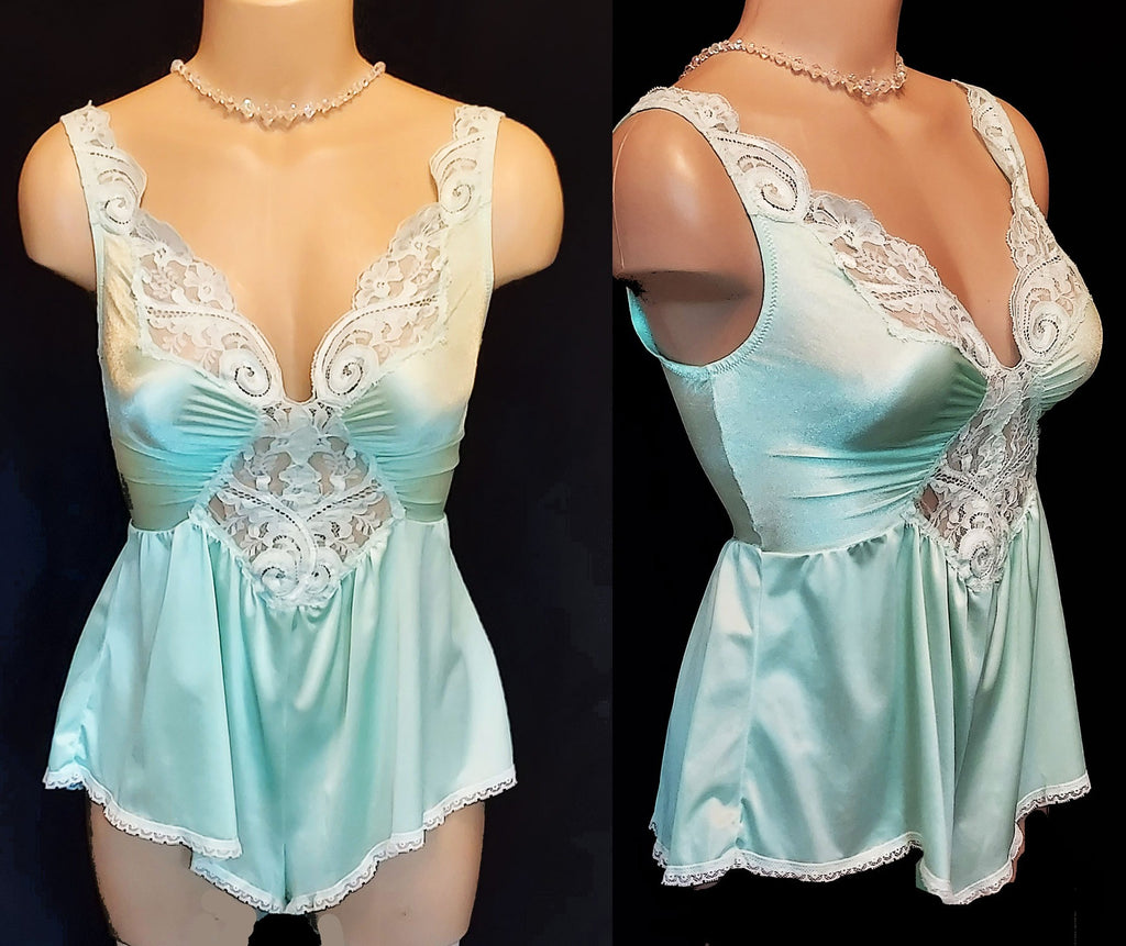 *VINTAGE RARE OLGA COLOR STYLE ROMPER NIGHTGOWN SPANDEX AND LACE IN MINT JULEP