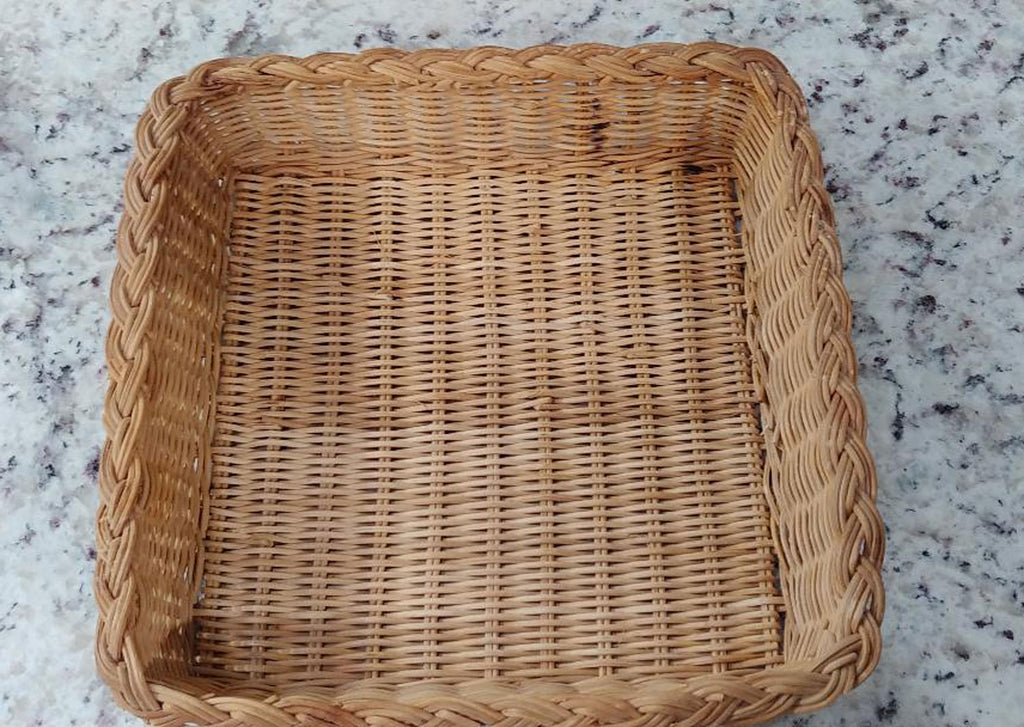 Wicker Casserole Serving Basket