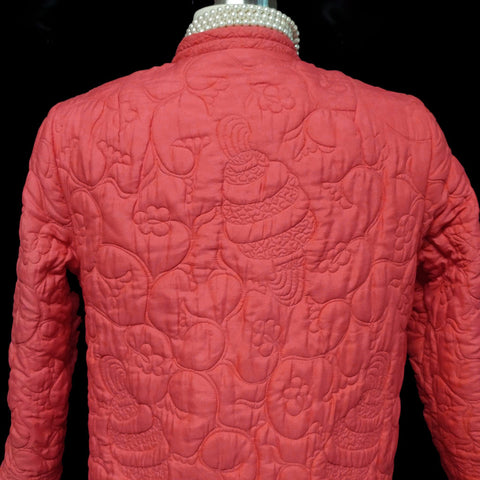 *VINTAGE MADE IN HONG KONG QUILTED ROBE ADORNED WITH BLOSSOMS & SWIRLS IN CORAL REEF