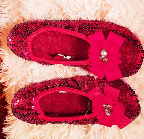 *  NEW WITH TAG SPARKLING SEQUIN & RHINESTONE BOWS BEDROOM SLIPPERS IN RUBY