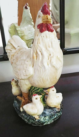 VINTAGE ROOSTER WITH 3 BABY CHICKS STATUE FOR FRENCH COUNTRY OR FARMHOUSE KITCHEN