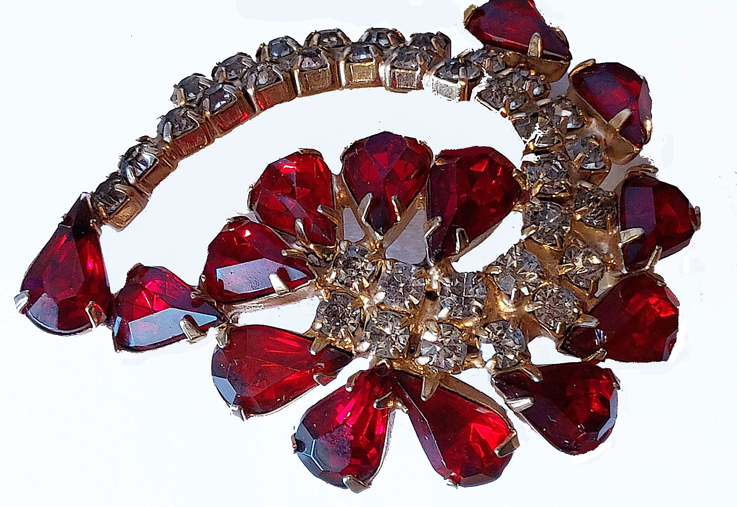 Women Vintage Designer Brooches Strawberry Diamond Pins G Brooch Rhinestone  Crystal Metal Broochs Suit Laple Pin Fashion Jewelry Top From Heanpok,  $14.07