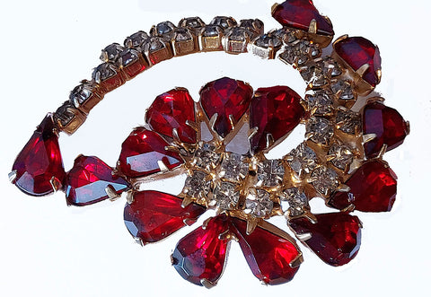* VINTAGE GORGEOUS BRILLIANT SPARKLING SCARLET AND CLEAR RHINESTONE BROACH PIN