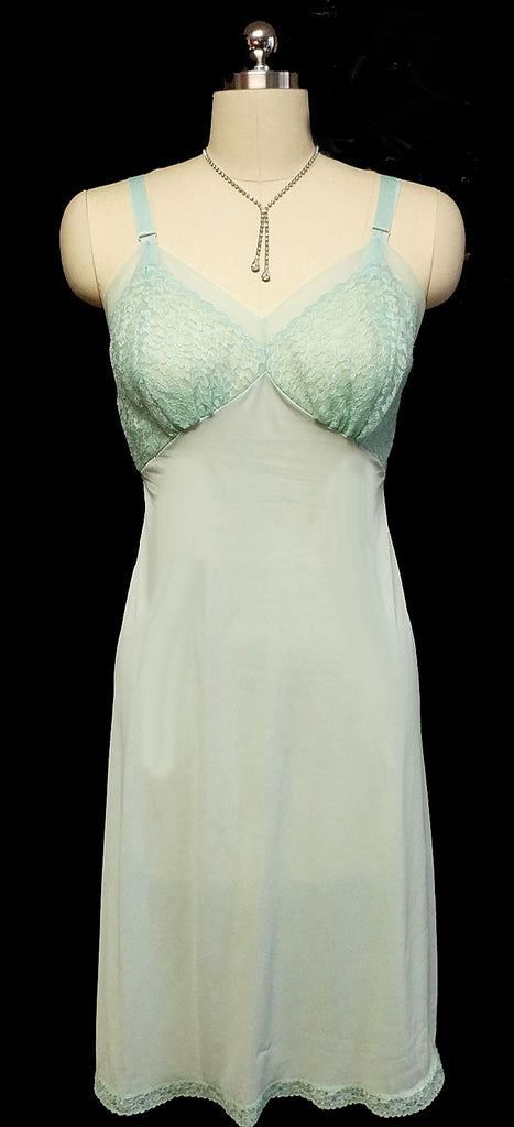 VINTAGE SEAMPRUFE LACE SLIP IN RARE SEA GREEN – Vintage Clothing & Fashions