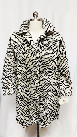 *NEW OLD STOCK - VINTAGE STAN HERMAN FURRY ZEBRA ROBE - NEW WITH TAG